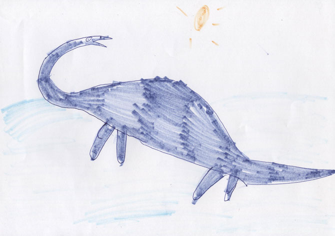 Плезиозавр жил в юрском периоде. Обитал в море, питался рыбой. А иногда мог словить птерозавра, высунув из воды свою длинную шею.